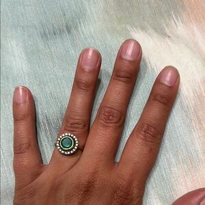 Elegant Gold and Green Ring